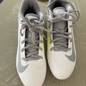 Girls 6y lacrosse cleats worn one time